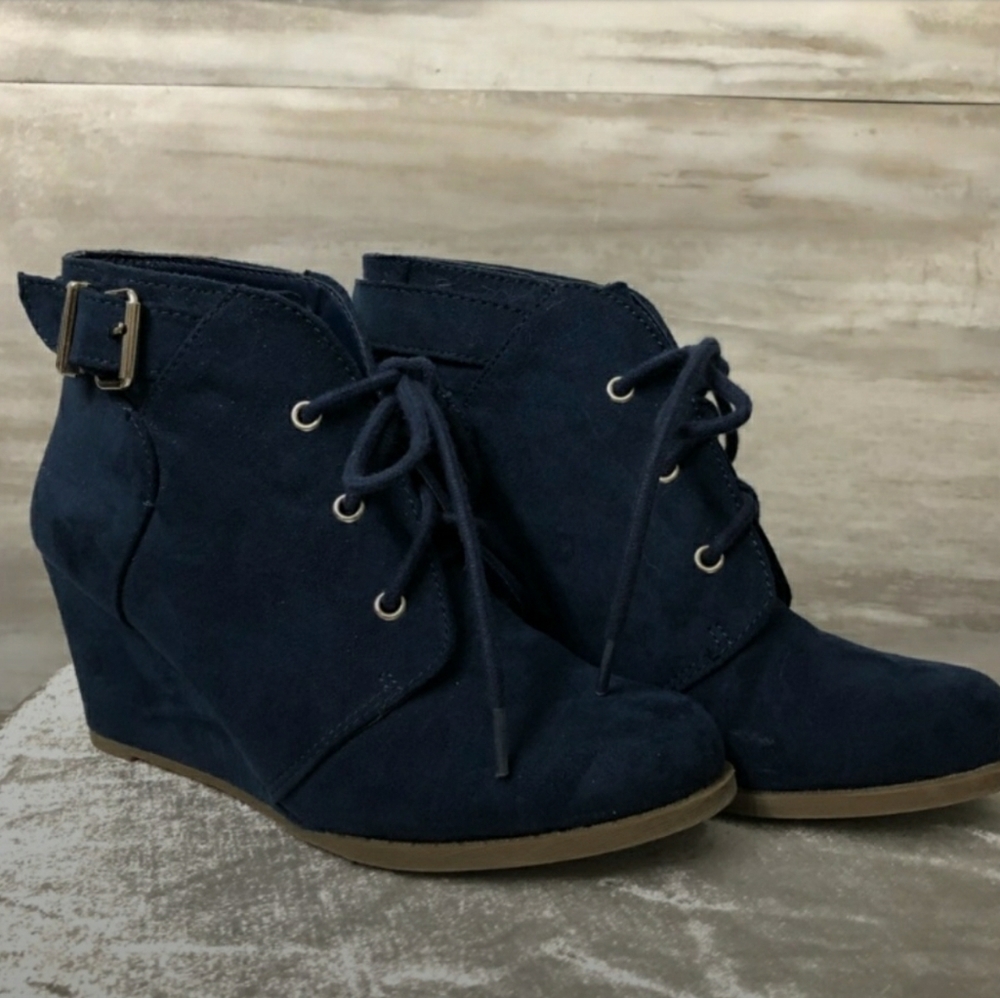 Navy blue booties Size 7